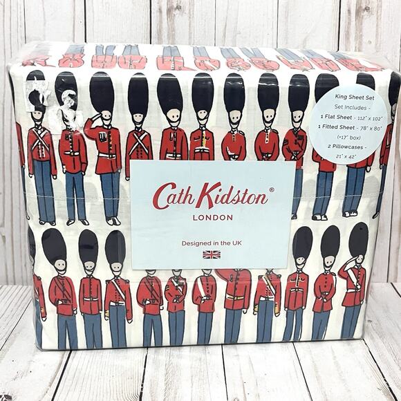 NEW Cath Kidston King Sheet Set 4pc London Guards Print 100% Cotton 200 Thread - Picture 1 of 9